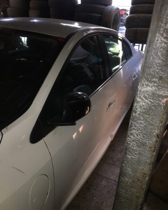 Renault fluence çıkma orjinal hatasız beyaz renk sol ön kapı