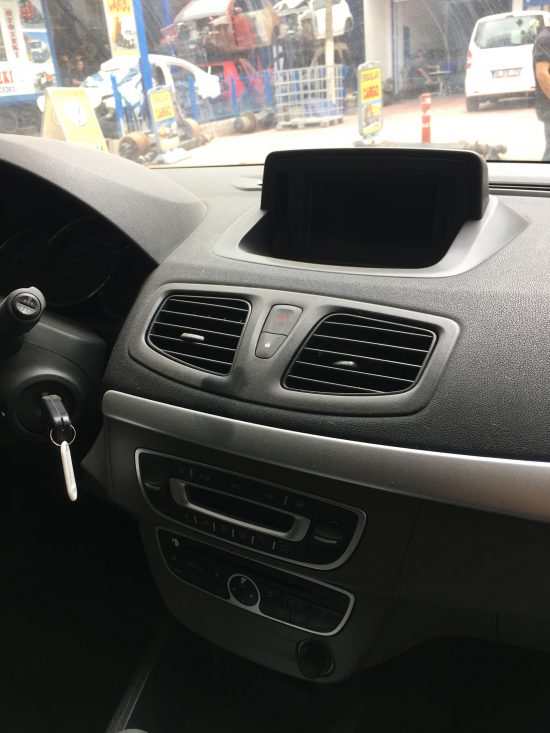 Renault Fluence Megane 3 Çıkma orijinal göğüs torpido airbag seti