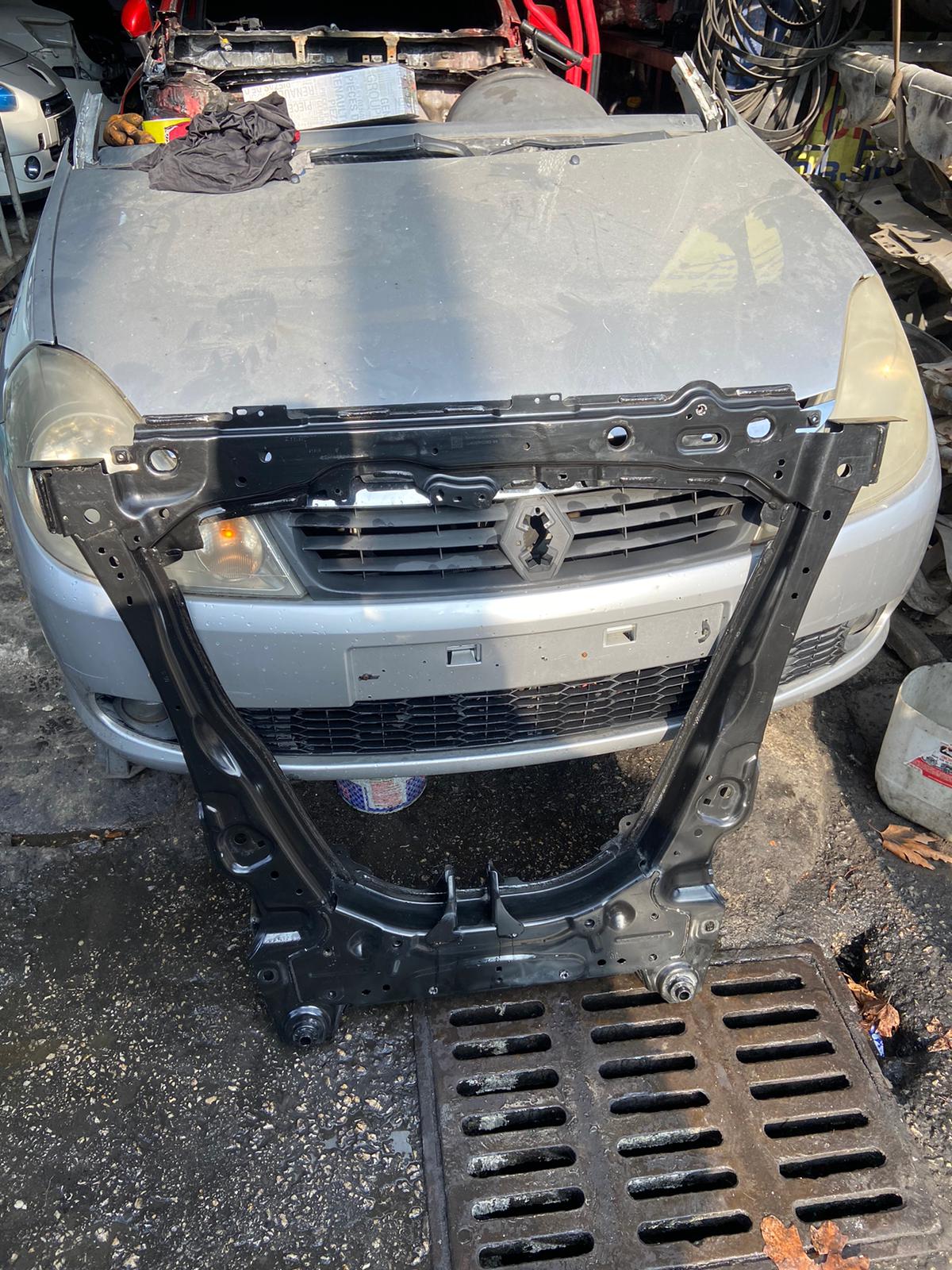 Renault taliant çıkma orjinal motor travezi Renault taliant çıkma orjinal motor travezi