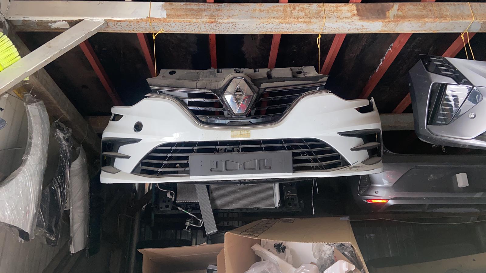 Renault megane 4 dolu ön tampon