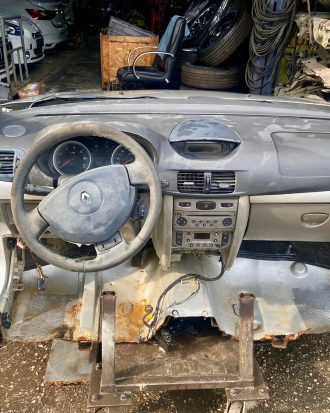 Renault symbol komple torpido göğüs