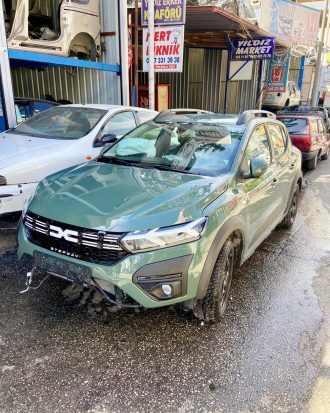Dacıa sandero sol arka kapı