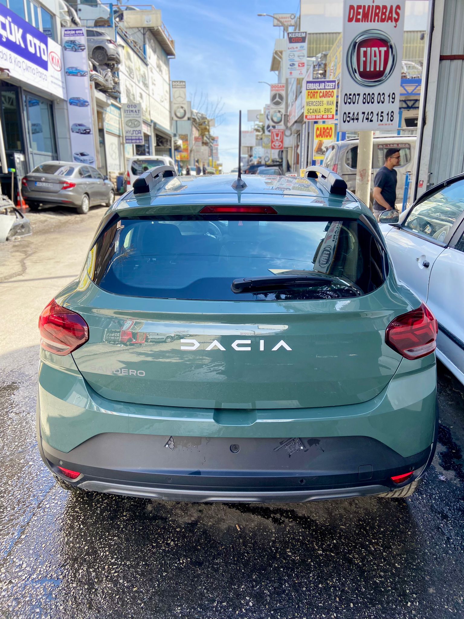 Dacıa sandero komple arka Dacıa sandero komple arka