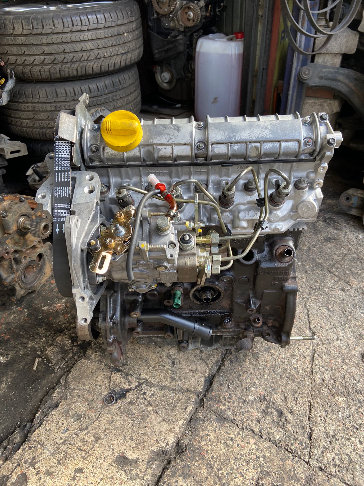 Renault kangoo 1.9 dizel komple motor Renault kangoo 1.9 dizel komple motor